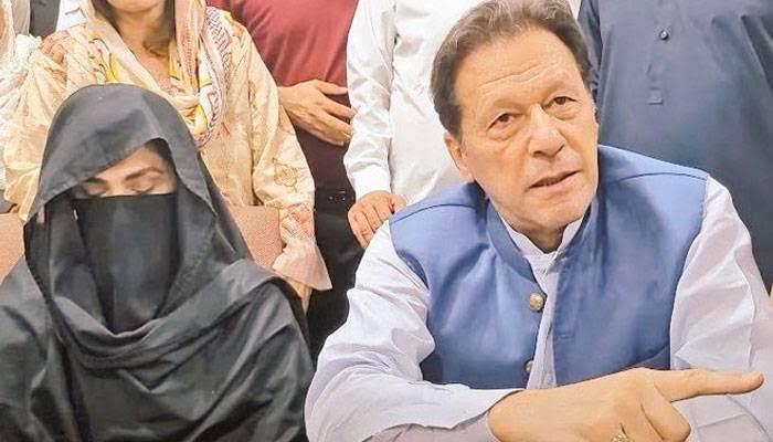 عمران خان کے بغیر پیچھے نہیں ہٹیں گے: بشریٰ بی بی