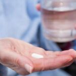 طویل مدتی ibuprofen، اسپرین کا استعمال الزائمر کے خطرے کو کم کرنے سے منسلک ہے۔