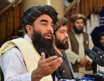 روس نے افغانستان کے ساتھ تعلقات کو معمول پر لانے کے لیے 20 سال بعد طالبان پر سے پابندی ہٹا دی۔