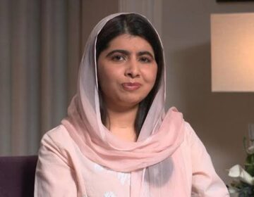 پاکستانیوں نے ملالہ یوسفزئی کو جنگ کے بارے میں ان کے سفارتی موقف پر مبارکباد دی۔