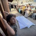 غزہ پر اسرائیلی حملوں میں کم از کم 35 فلسطینی شہید ہو گئے۔