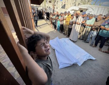 غزہ پر اسرائیلی حملوں میں کم از کم 35 فلسطینی شہید ہو گئے۔