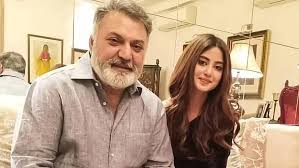 ندیم بیگ نے میں منٹو نہیں ہوں میں سجل علی اور آصف رضا میر کے بارے میں بات کی۔