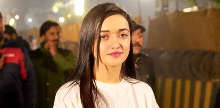 پی ٹی آئی کی کارکن صنم جاوید کو کوٹ لکھپت جیل سے رہا کر دیا گیا۔