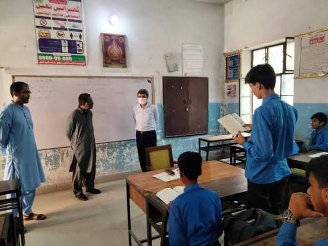 پنجاب میں بغیر ٹیسٹ کے تعینات سکول سربراہان کو برطرف کرنے کا فیصلہ