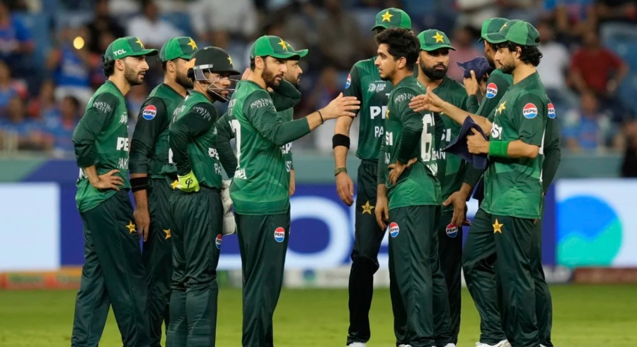 پی سی بی نے مصافحہ کے معاملے پر ایشیا کپ سے دستبرداری کی دھمکی دے دی۔