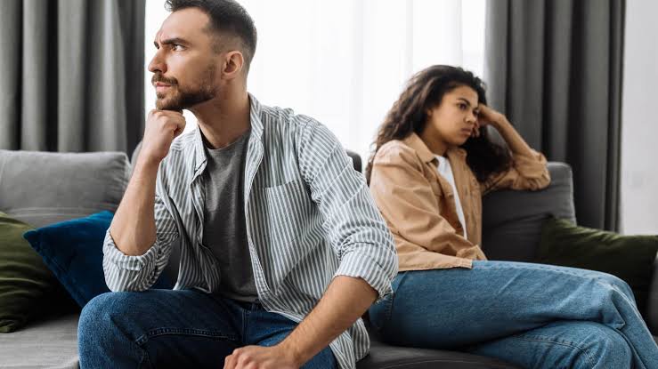 سائنسدانوں نے اس راز سے پردہ اٹھایا کہ گیس لائٹنگ واقعی کیسے کام کرتی ہے۔