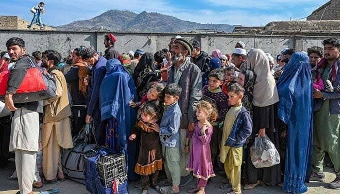 حکومت نے بلوچستان میں افغان مہاجرین کے کیمپوں کو بند کرنے کا نوٹیفکیشن جاری کر دیا۔