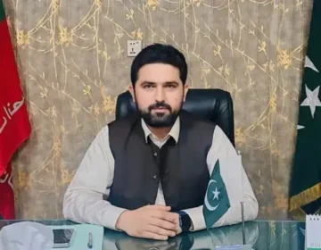 پی ایچ سی نے کے پی کے گورنر کنڈی کو ہدایت کی کہ وہ کل شام سہیل آفریدی سے حلف لیں
