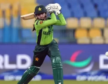 پاکستان اب بھی سیمی فائنل کے موقع کا منتظر ہے، نیوزی لینڈ ورلڈ کپ کے مقابلے سے قبل عمائمہ کا کہنا