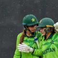 بارش نے ایک بار پھر روک دیا کیونکہ نیوزی لینڈ ورلڈ کپ میں پاکستان کو اپنی آدھی ٹیم سے شکست کا سامنا کرنا پڑا