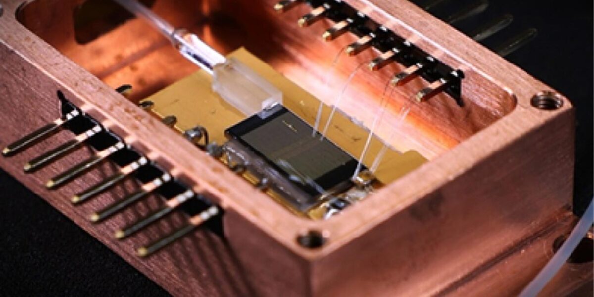 یہ گیم چینجنگ لیزر چھوٹا، ہوشیار اور حیران کن طور پر طاقتور ہے۔