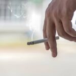 زندگی کے آخر میں بھی سگریٹ نوشی چھوڑنا علمی زوال کو کم کر سکتا ہے۔