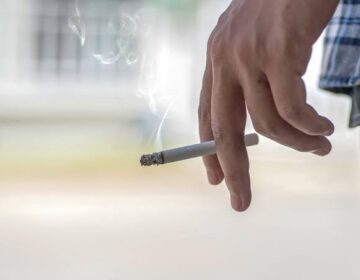 زندگی کے آخر میں بھی سگریٹ نوشی چھوڑنا علمی زوال کو کم کر سکتا ہے۔