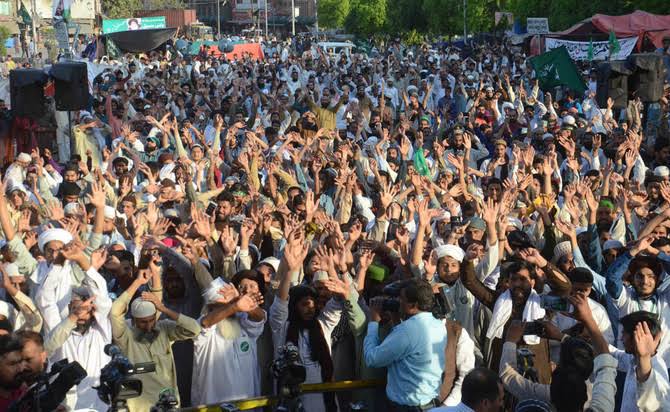پنجاب حکومت نے صوبے بھر میں ہفتہ تک دفعہ 144 نافذ کر دی ٹی ایل پی پر پابندی کی سفارش