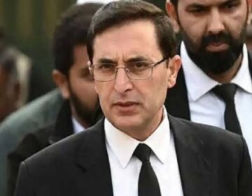 گوہر کا کہنا ہے کہ اگر افغان دشمنی دوبارہ شروع ہوئی تو پی ٹی آئی پاکستان کے ساتھ کھڑی ہوگی۔