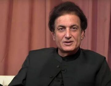 نامعلوم کال کرنے والے نے خلیل الرحمان قمر سے ڈیڑھ کروڑ روپے کا مطالبہ کیا، پولیس نے تفتیش شروع کر دی۔