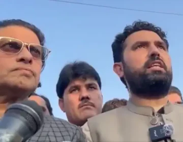 پی ٹی آئی رہنما ایک بار پھر عمران سے ملے بغیر اڈیالہ سے واپس آگئے۔