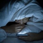 بہت زیادہ رات کی روشنی؟ یہ آپ کے دل کو نقصان پہنچا سکتا ہے۔