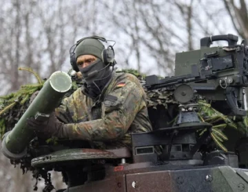 حکام کا کہنا ہے کہ امریکہ نے یورپ کی قیادت میں نیٹو کے دفاع کے لیے 2027 کی آخری تاریخ مقرر کی ہے۔