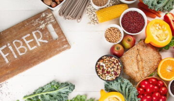 کافی فائبر نہیں کھا رہے؟ آپ کے کینسر کا خطرہ آپ کی سوچ سے زیادہ ہو سکتا ہے۔