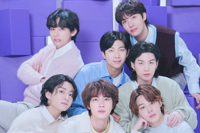 بی ٹی ایس نے تقریباً چار سال کے وقفے کو ختم کرتے ہوئے مارچ کی واپسی کی تاریخ کا اعلان کیا۔