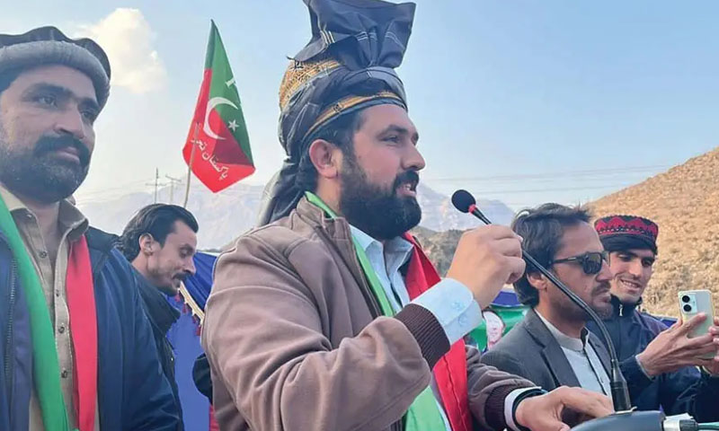 خیبرپختونخوا کے وزیراعلیٰ سہیل آفریدی نے وادی تیراہ میں فوجی آپریشن کی مخالفت کرتے ہوئے مذاکرات کا مطالبہ کردیا