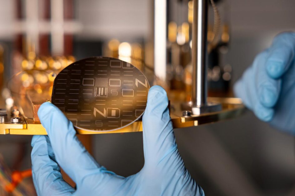 سائنس دان غیر مرئی کائنات کو ظاہر کرنے کے لیے ڈیٹیکٹر بنا رہے ہیں۔