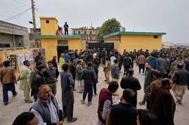 اسلام آباد کی امام بارگاہ میں خودکش دھماکے میں کم از کم 31 جاں بحق، 169 زخمی