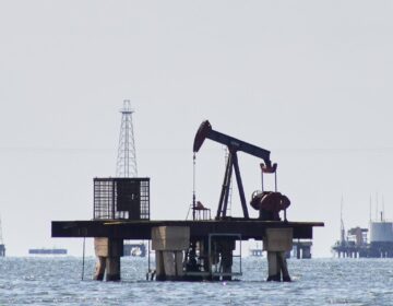 امریکی ایلچی کا کہنا ہے کہ امریکہ وینزویلا کے تیل کی فروخت پر ہندوستان کے ساتھ بات چیت کر رہا ہے۔