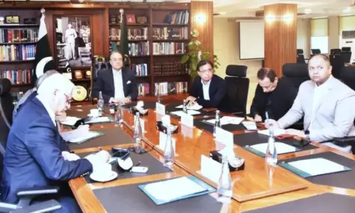 ایران کے این پلانٹس پر حملے، اسٹیل ورکس 'پیغام رسانی' کو مانتے ہیں