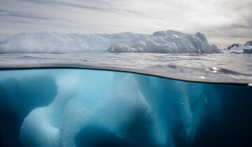 سائنسدانوں نے Antarctica کی برف میں 523 میٹر گہرائی تک ڈرلنگ کی، جہاں انہیں 23 ملین سال پرانے موسمی راز دریافت ہوئے۔