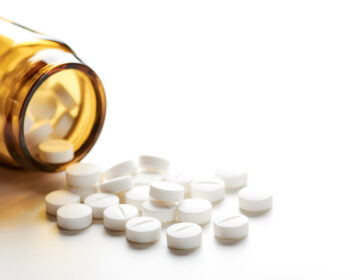 روزانہ اسپرین کولورکٹل کینسر کے خطرے کو کم نہیں کرتی ہے۔