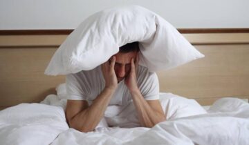 نیند کی خطرناک عادتوں کا امتزاج جو بلڈ پریشر اور دل کی بیماری کے خطرے کو بڑھاتا ہے