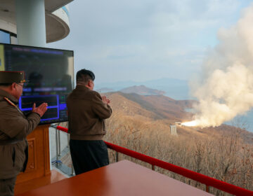 شمالی کوریا کے کم جونگ ان ہائی تھرسٹ انجن کے ٹیسٹ کی نگرانی کر رہے ہیں: سرکاری میڈیا