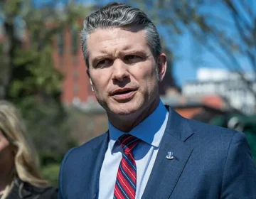 پینٹاگون میں ہلچل مچ گئی جب ہیگستھ نے ایران کے تنازع کے درمیان آرمی چیف کو ہٹا دیا۔