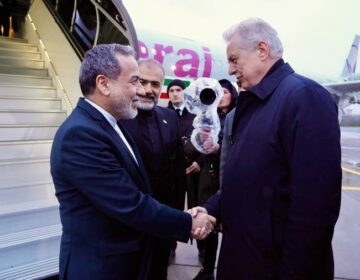 ایرانی ایف ایم عراقچی کا کہنا ہے کہ انہوں نے 'پاکستان میں دوستوں' کے ساتھ امریکی مذاکرات جاری رکھنے کے لیے شرائط پر تبادلہ خیال کیا