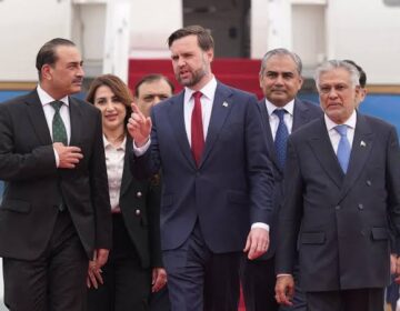 میراتھن مذاکرات بغیر کسی معاہدے کے ختم ہونے پر امریکی اور ایرانی وفود اسلام آباد سے روانہ ہوگئے۔