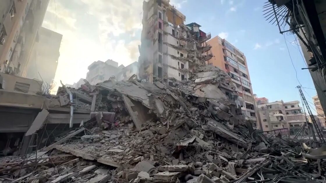 لبنان میں جنگ بندی کی بات چیت کے درمیان، اسرائیل نے 3 طبی عملے کو ہلاک کر دیا۔