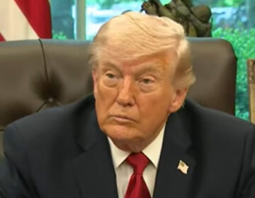 ٹرمپ سکاٹ لینڈ-کینٹکی وہسکی تجارت پر محصولات اٹھائیں گے۔