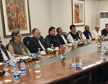 آزاد جموں و کشمیر کی جماعتیں بروقت انتخابات کی حمایت کرتی ہیں، جے کے جے اے سی نے مطالبات پورے نہ ہونے پر جلسے کا بائیکاٹ کیا۔