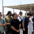 امریکا کے قبضے سے ایرانی ملاحوں کا ایک اور گروپ پاکستان پہنچ گیا۔
