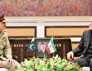 آرمی چیف کی ایرانی صدر سے ملاقات، علاقائی استحکام پر تبادلہ خیال