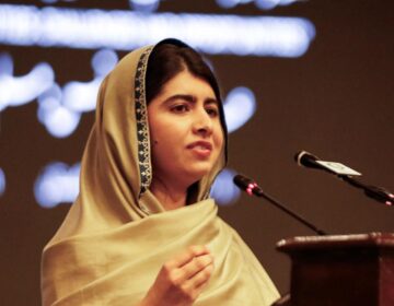 ملالہ نے مہاجرین کے مذاکرات کے لیے طالبان حکام کی میزبانی کے یورپی یونین کے منصوبے پر تنقید کی۔