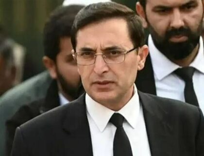 بیرسٹر گوہر کا کہنا ہے کہ ’معرکہ حق‘ پر نورین نیازی کے ریمارکس پی ٹی آئی کی پالیسی نہیں ہیں۔