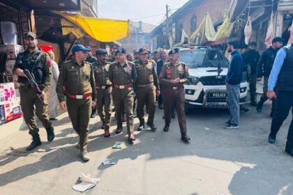 راولاکوٹ میں کشیدگی کے باوجود آزاد کشمیر میں انتخابات کا عمل جاری؛ تین سیکیورٹی اہلکار ہلاک