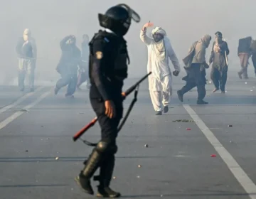 خیبر پختونخوا کے وزیراعلیٰ آفریدی کی جانب سے اسلام آباد کی طرف مارچ کی دھمکی