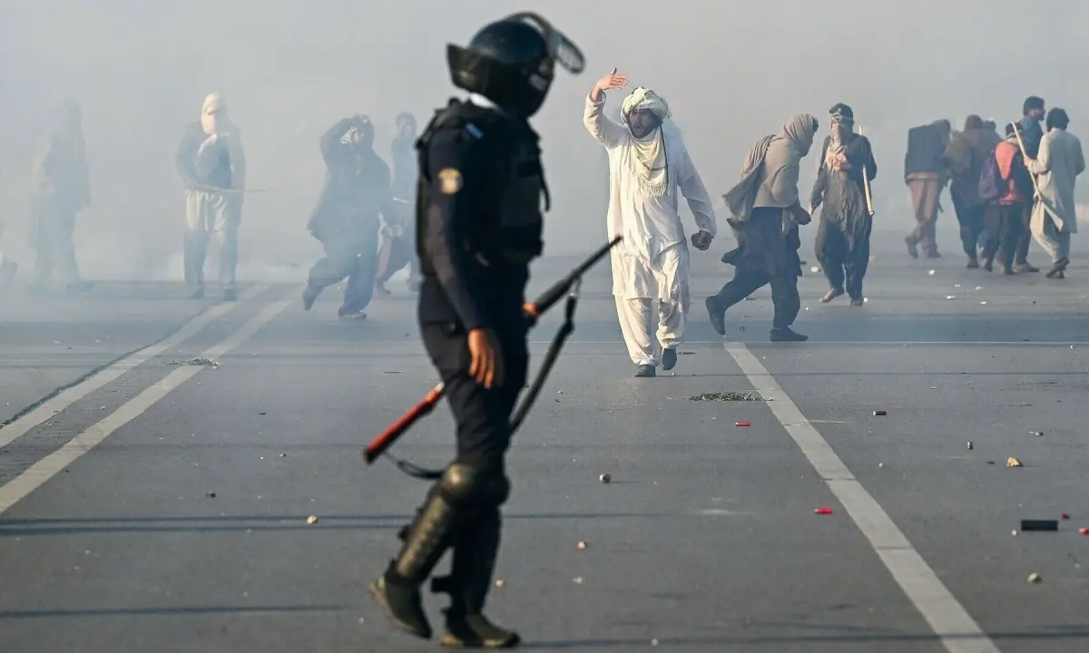 خیبر پختونخوا کے وزیراعلیٰ آفریدی کی جانب سے اسلام آباد کی طرف مارچ کی دھمکی