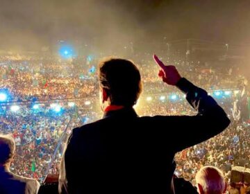 پی ٹی آئی لانگ مارچ کے لیے اپوزیشن جماعتوں سے رابطہ کرے گی۔
