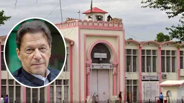 پی ٹی آئی نے عمران خان سے ملاقات کے لیے وکلاء کی فہرست جیل حکام کے ساتھ شیئر کر دی۔
